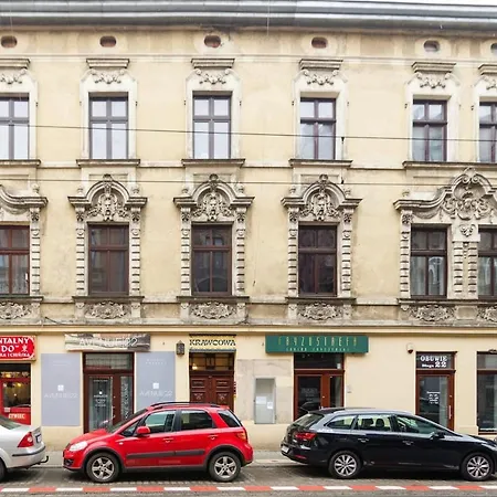 Spacious, & Artistic W/brand New Bathroom! Krakow